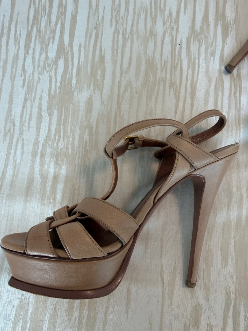 Saint Laurent Tan Leather Knotted Slingback Sandals - Tribute - Picture 4 of 8